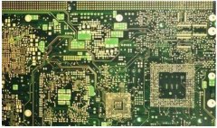 多層pcb板各層是什么結構，中間的介質是什么
